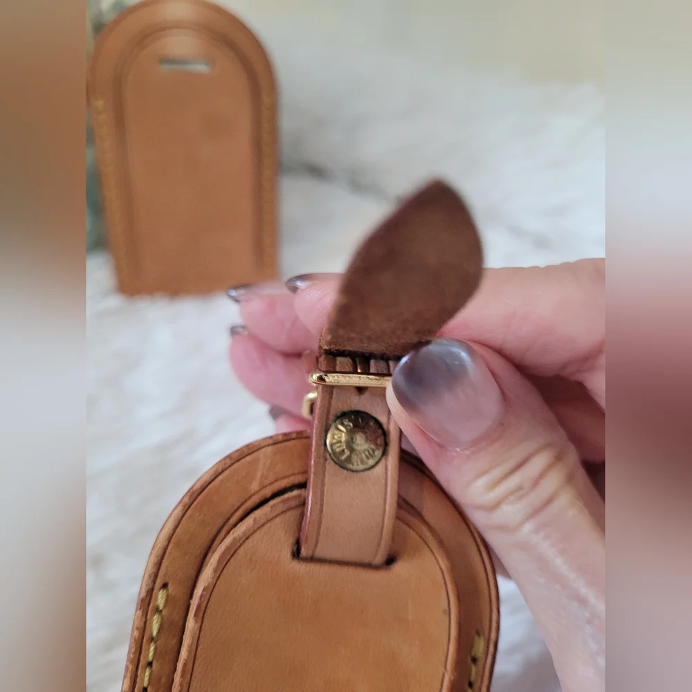 Louis Vuitton Luggage Tag - Custom Hand-Painted Western Celestial - Picture 5 of 5